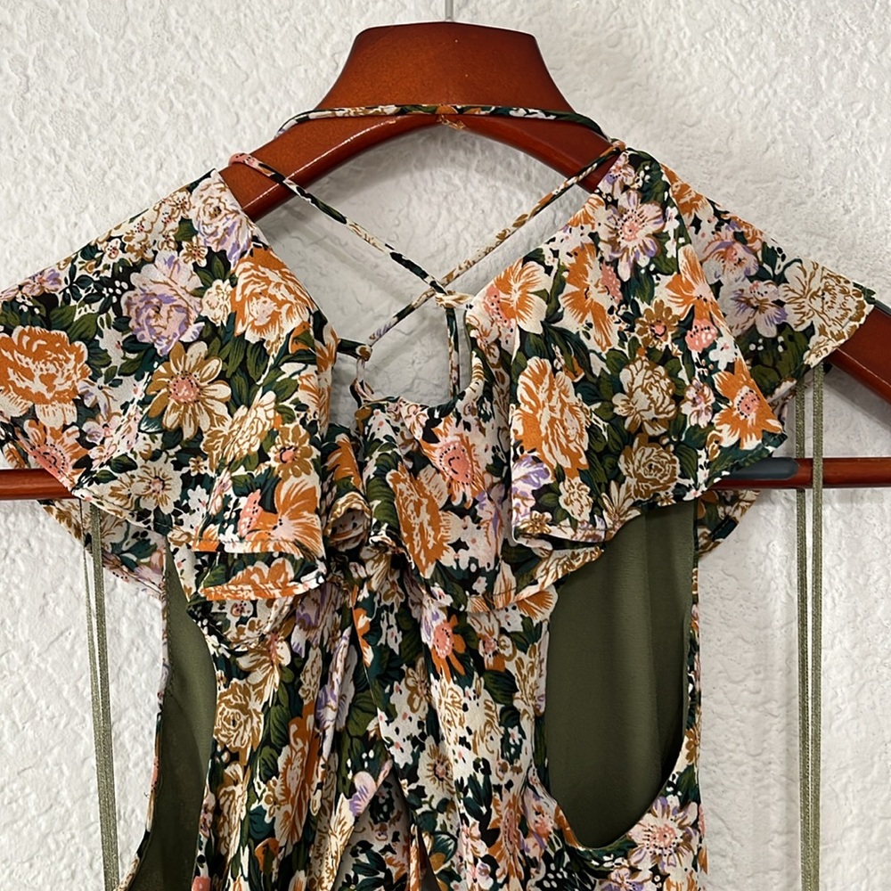 ASTR Floral Print Cutout Maxi Dress - Picture 13 of 17